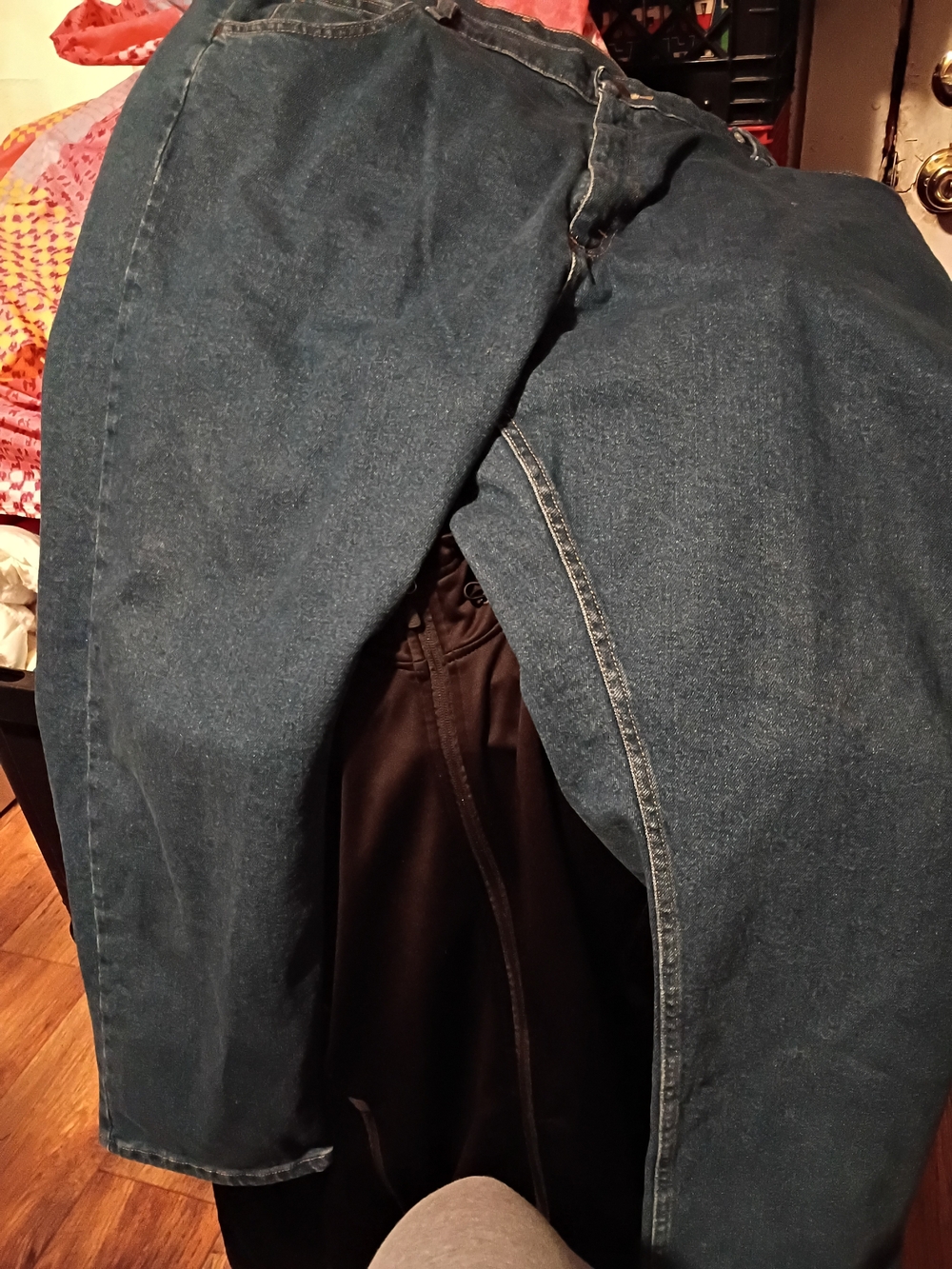 Wrangler Men's Dark Blue Relaxed Fit Jeans